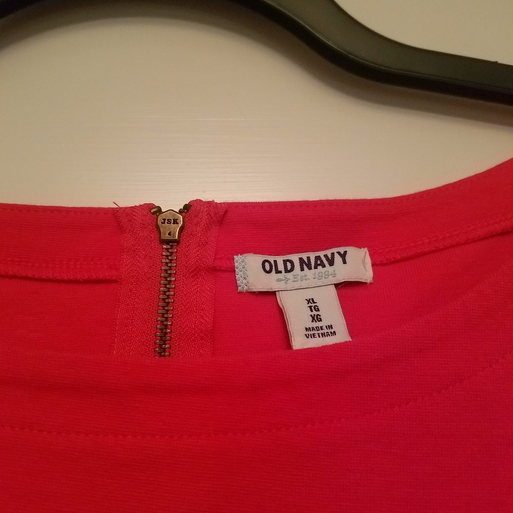 Old Navy Top XL Hot Pink Short Sleeve Zipper Neck Back - Picture 5 of 5